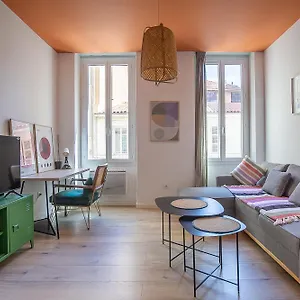 T2 Lumineux Avec Climatisation Marseille